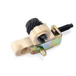 NAPINACZ ŁAŃCUCHA STIHL 029 039 MS290 MS390